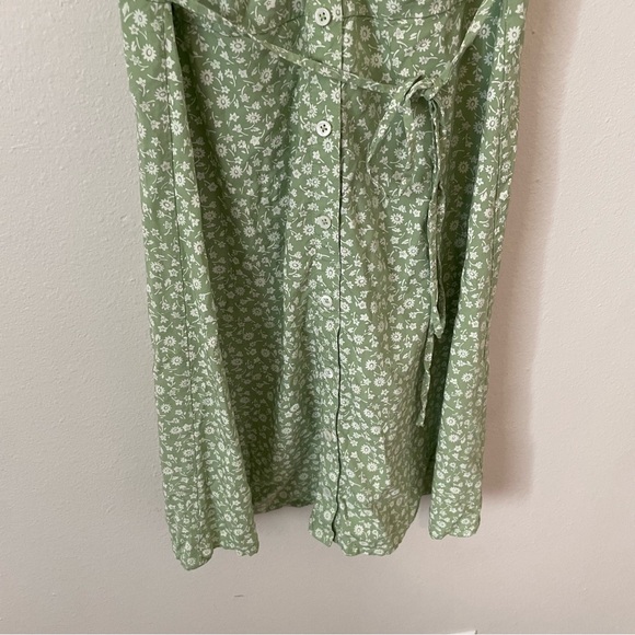Madewell V-Neck Mini Dress 6 – Green Seedling Tie Back Button Front - Picture 8 of 12
